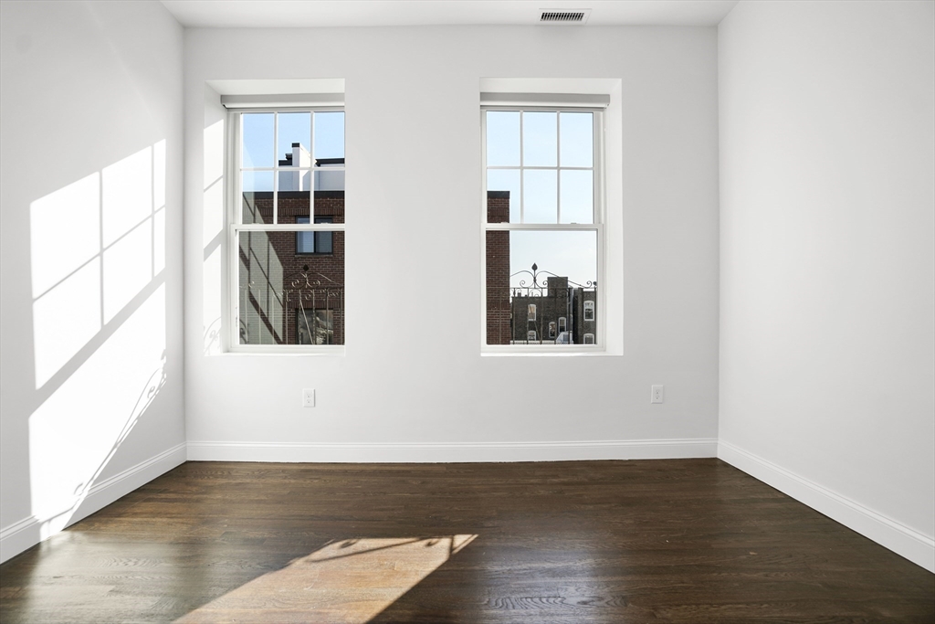 74 Salem St, North End