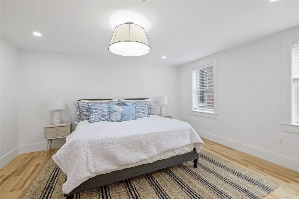 133 Spring St, East Cambridge