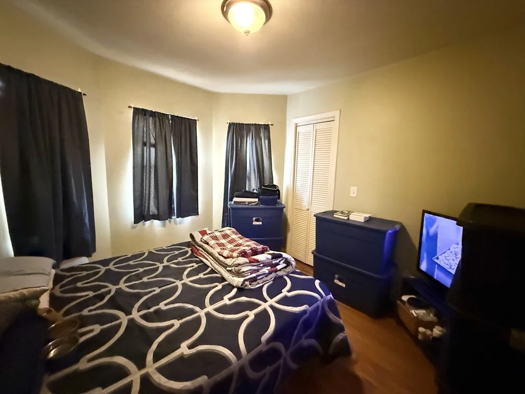 4043 Washington St, Jamaica Plain