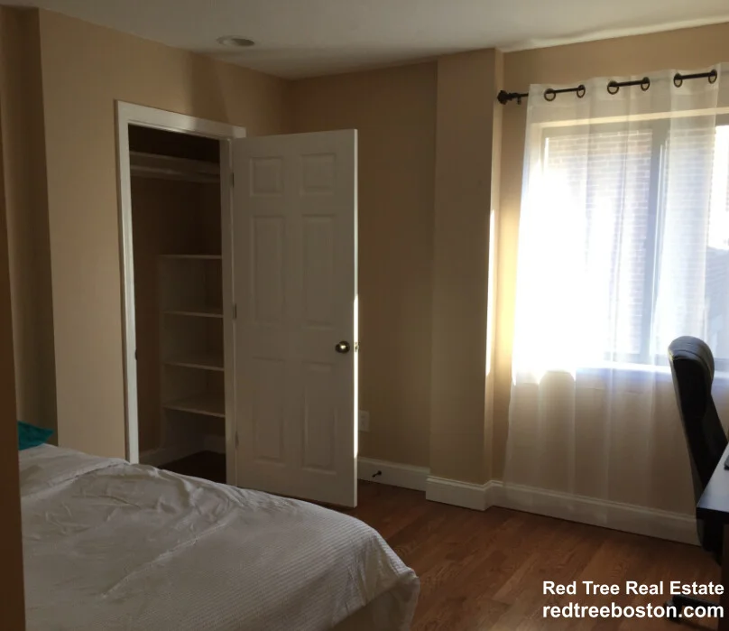 276 Chestnut Hill Ave, Brighton