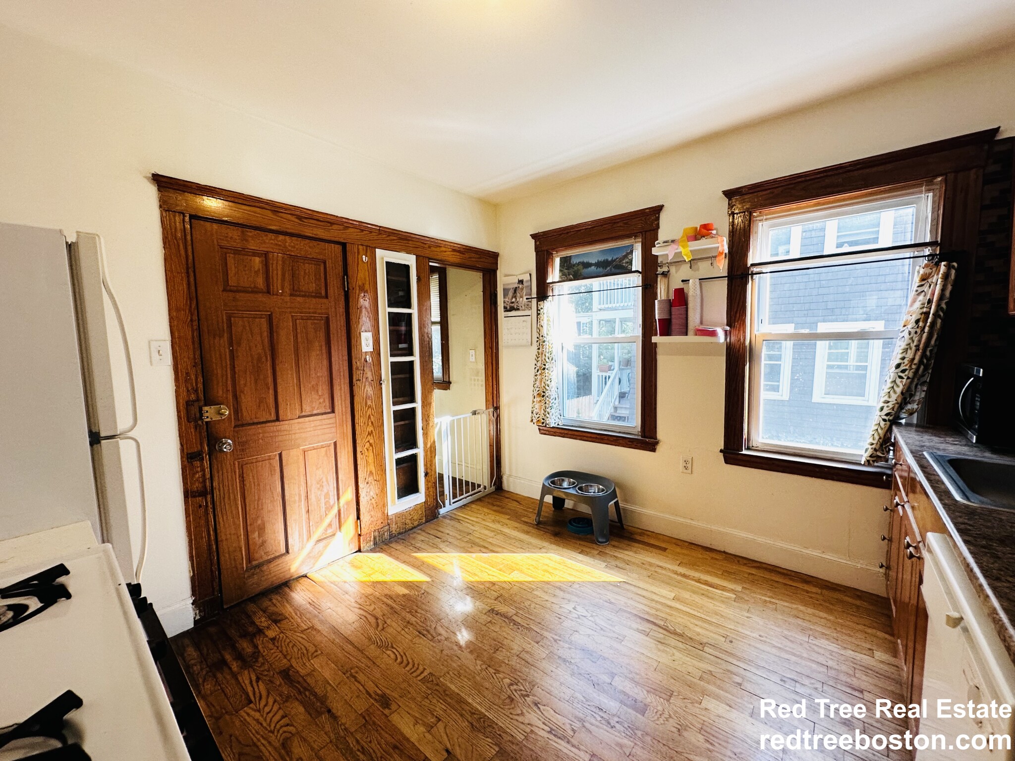 12 Saint Peter St, Jamaica Plain