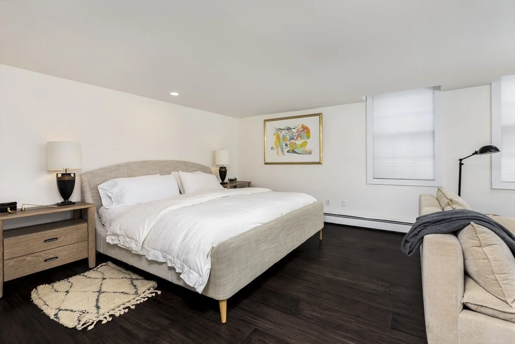 5 Stacey Ct, Marblehead