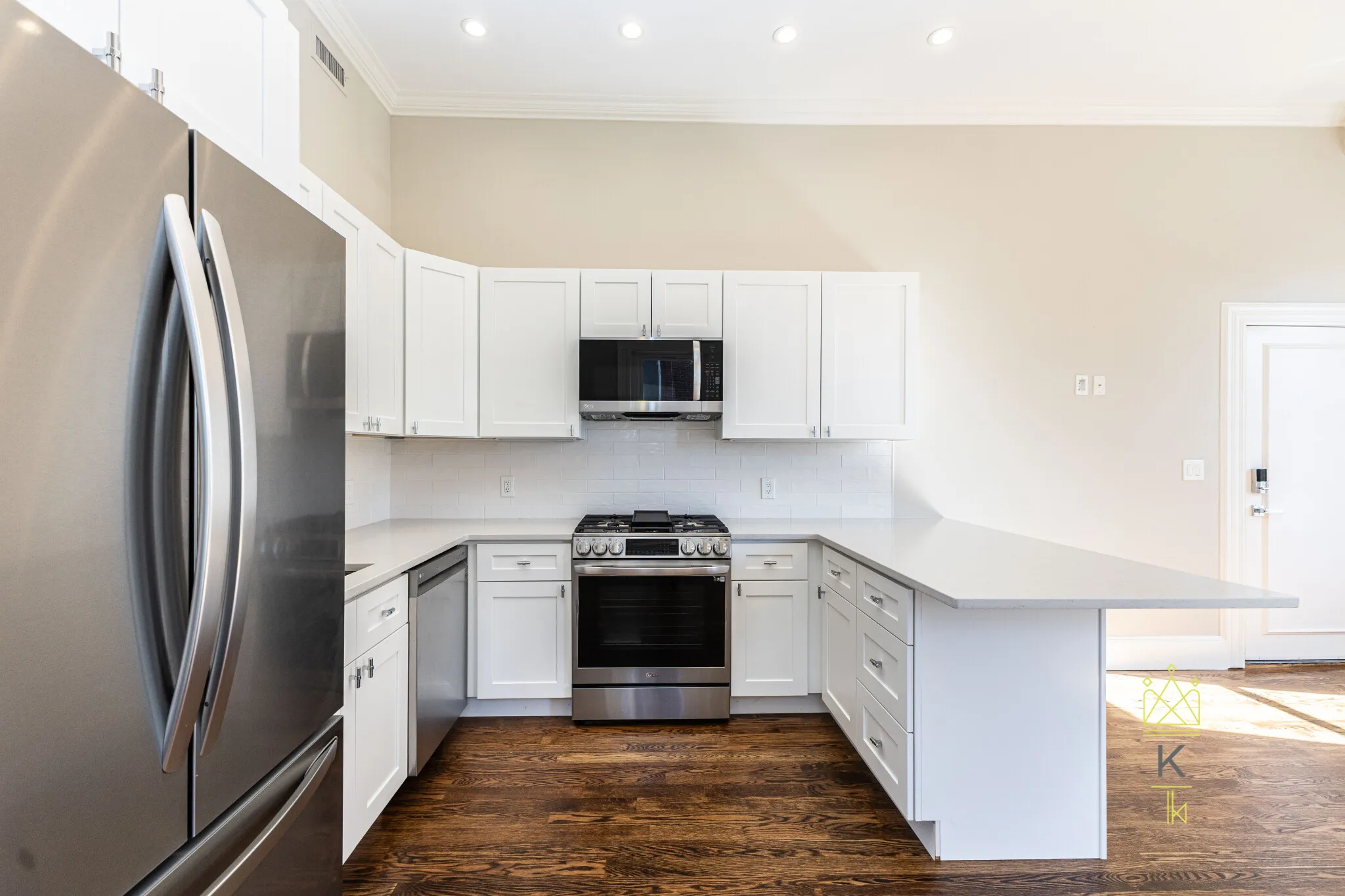 85 Regent St, Roxbury