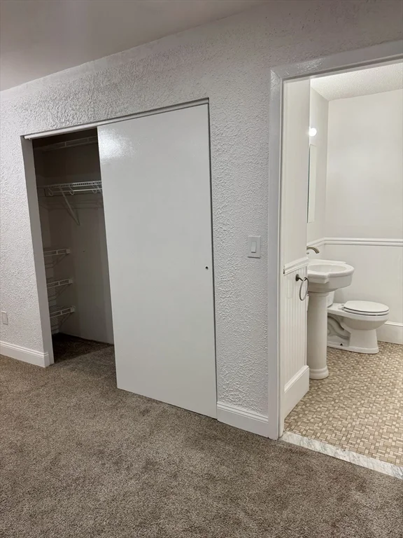 685 Oak St, Brockton