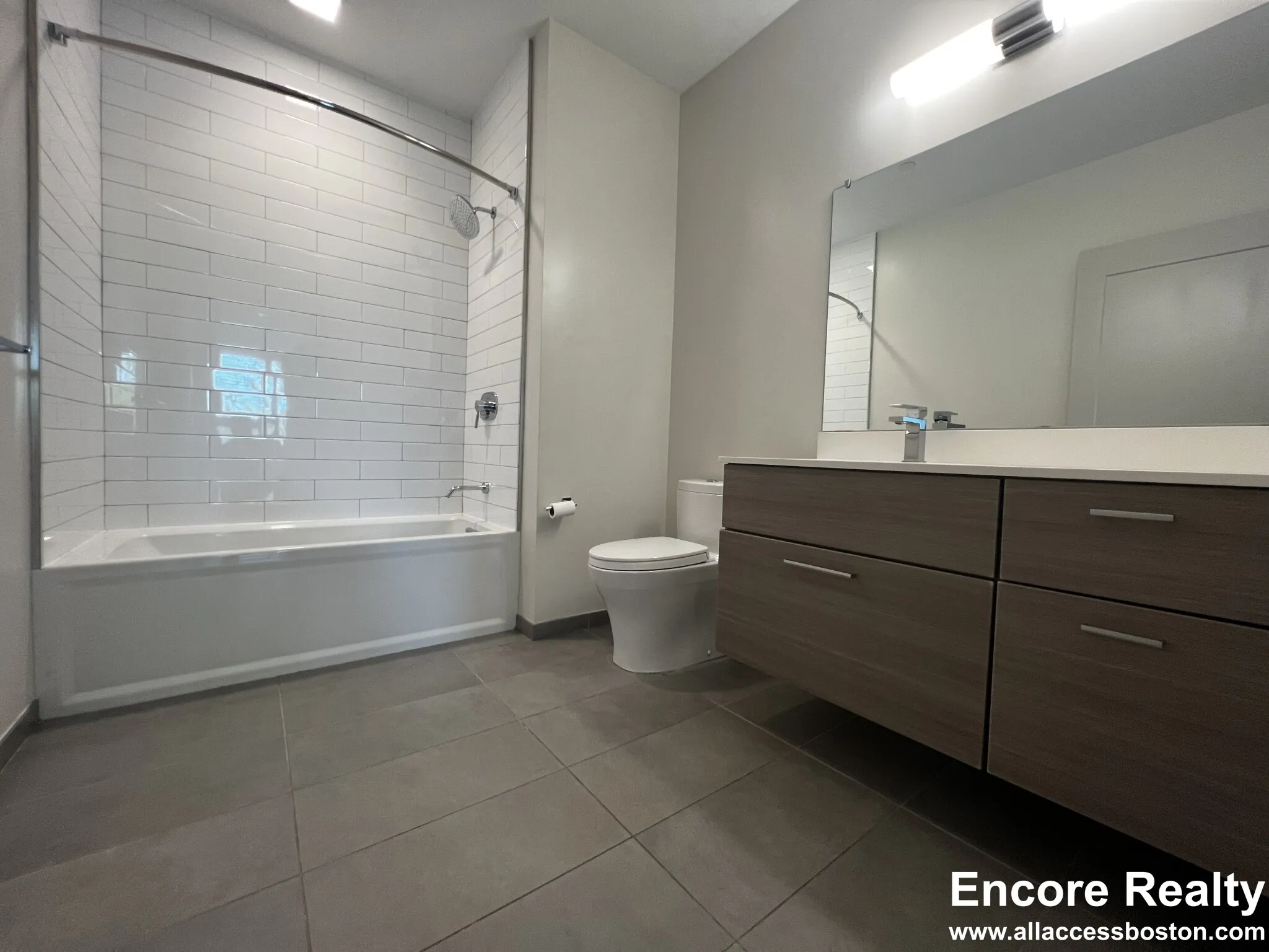 455 Harvard St, North Brookline