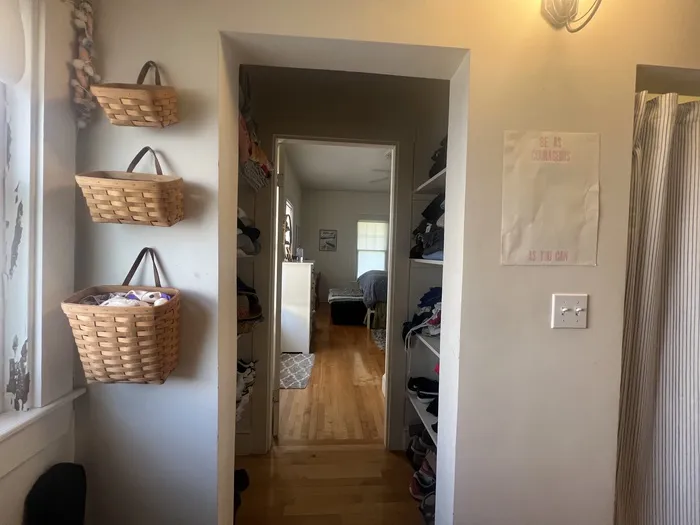 27 Holton St, West Somerville