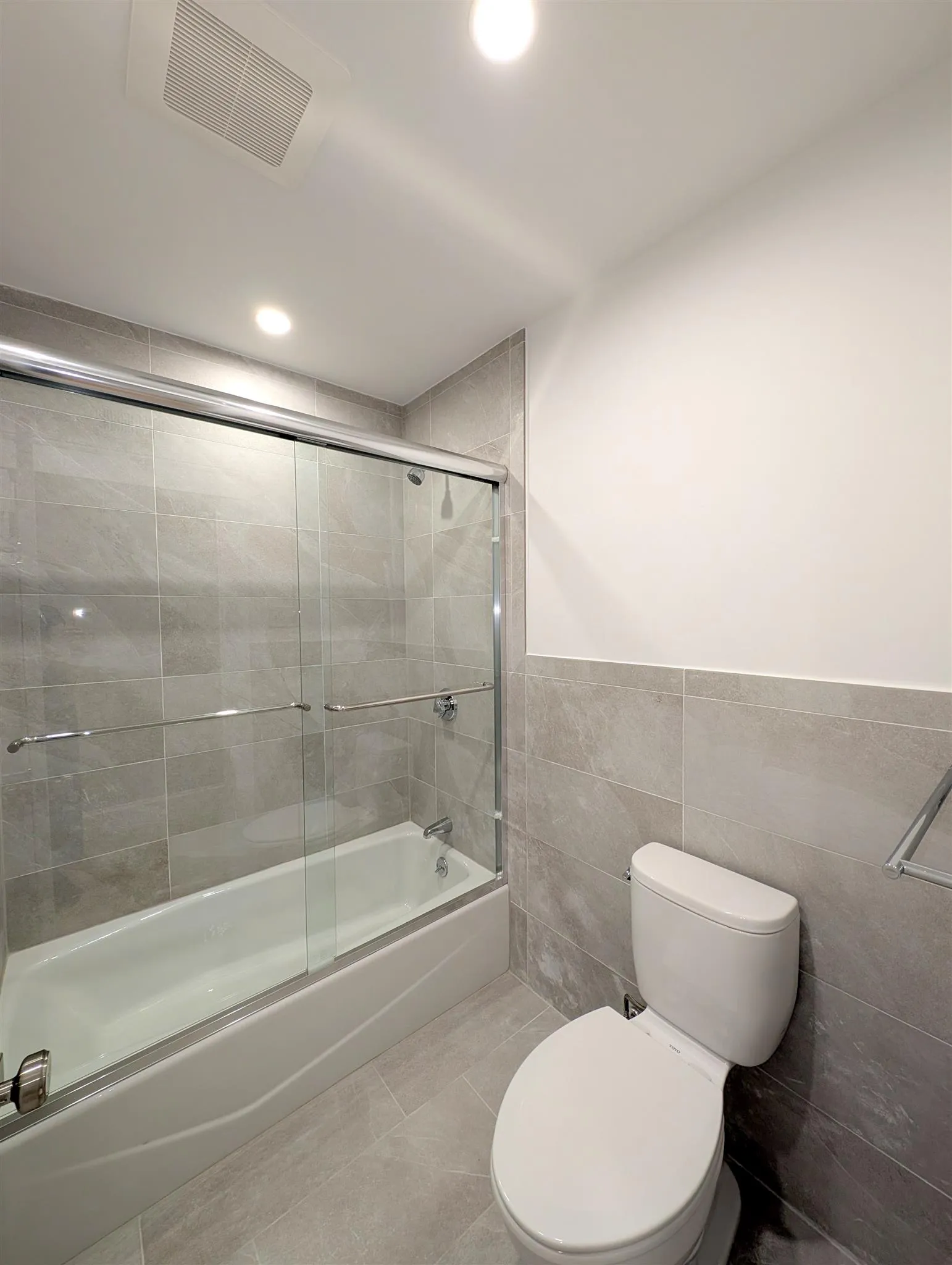 86 Orchard St, Medford