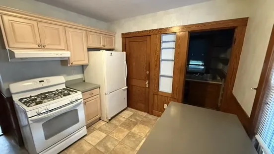 6 Narragansett St, Dorchester