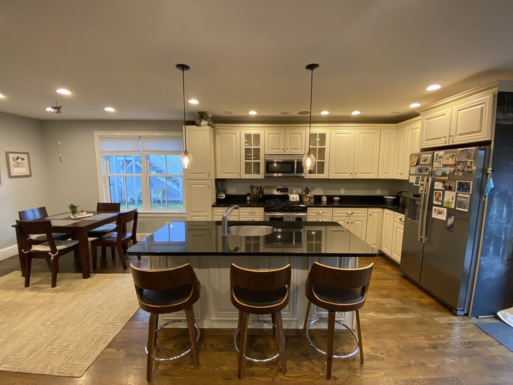 15 Oakdale St, Jamaica Plain