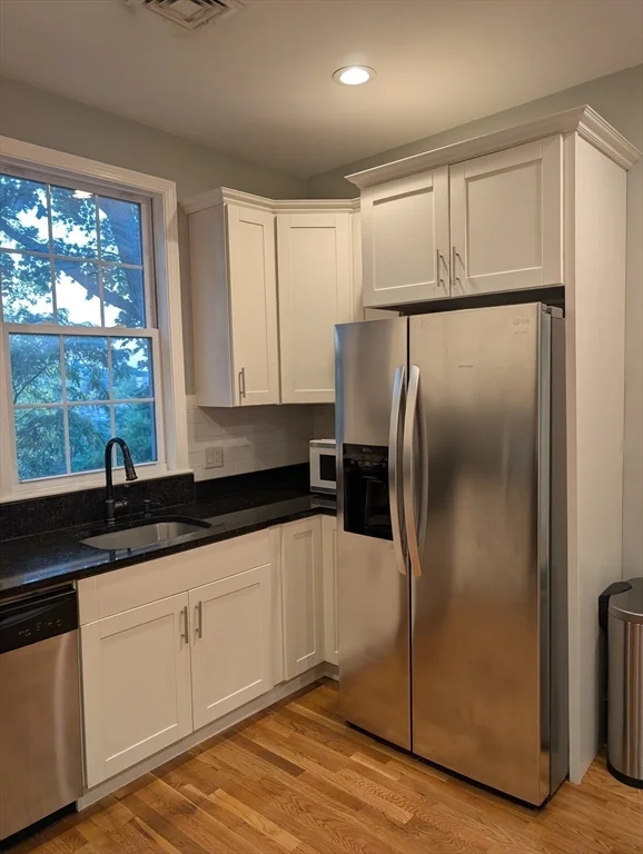 163 Ferry St, Malden