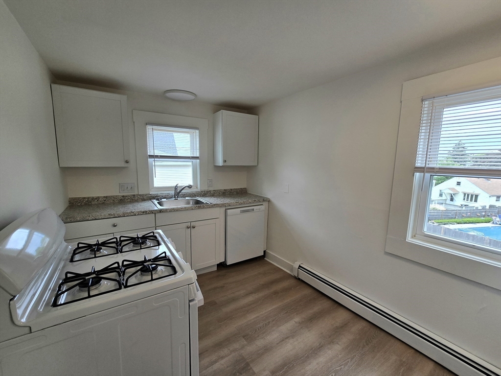 63 Stewart St, Quincy