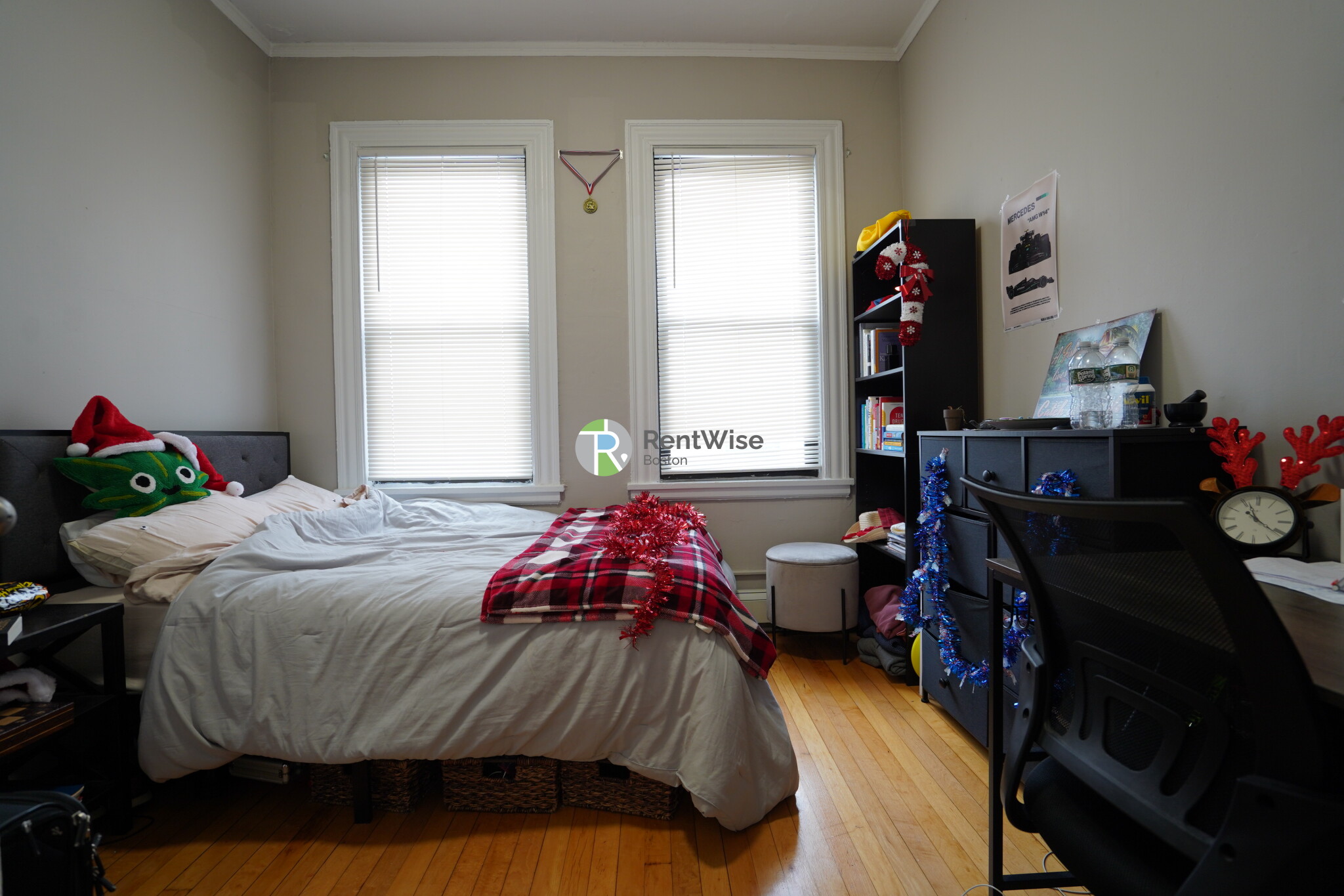 72 Gardner St, Allston