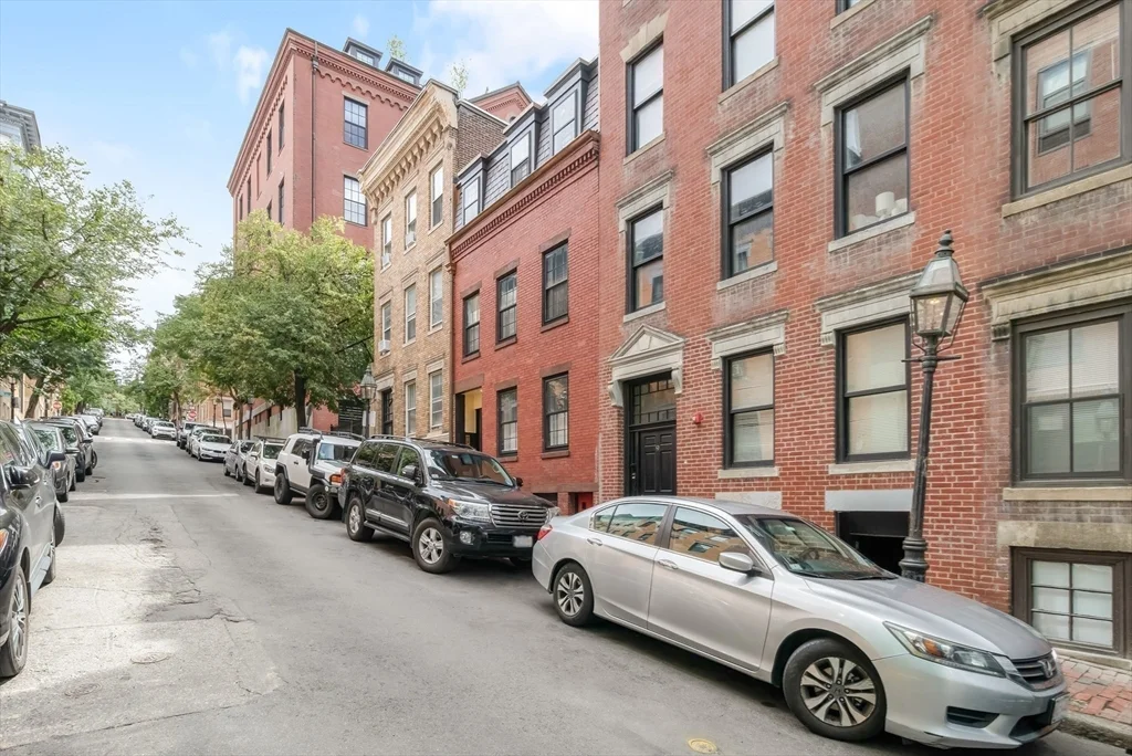 9 Anderson, Beacon Hill