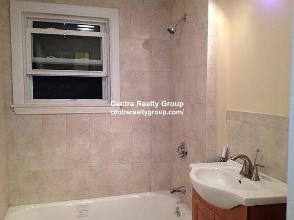 21 Weston St, West End