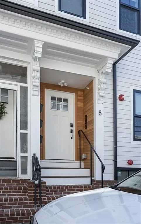 8 Viking, South Boston