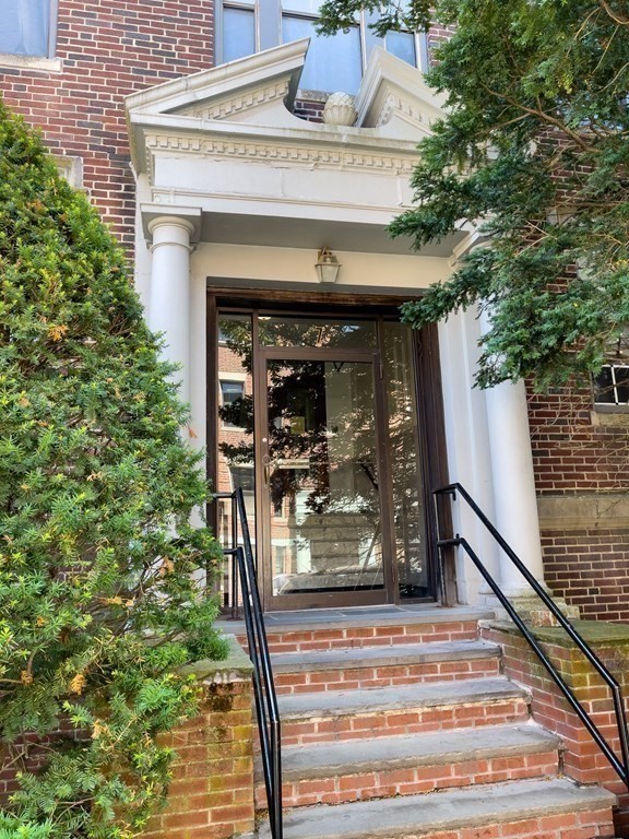 7 Lothian Rd, Brighton