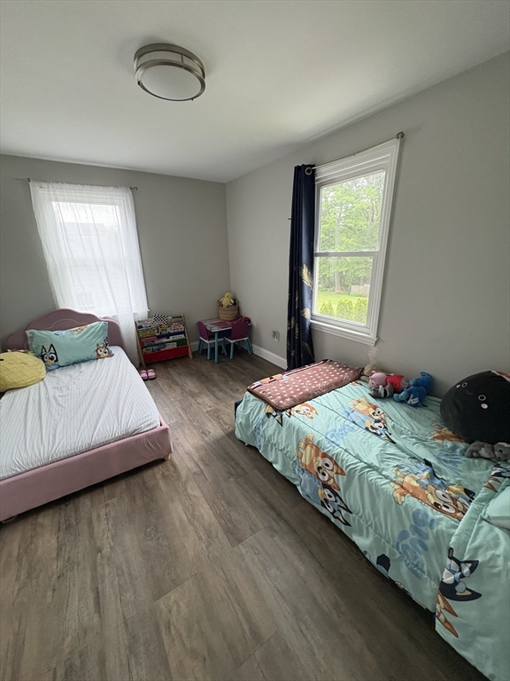 643 Beacon St, Centralville