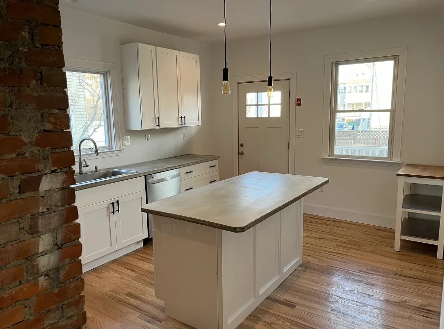 44 Wright Ave, South Medford