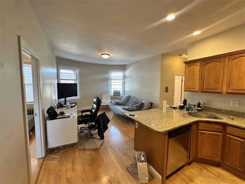 281 Harvard St, Mid-Cambridge