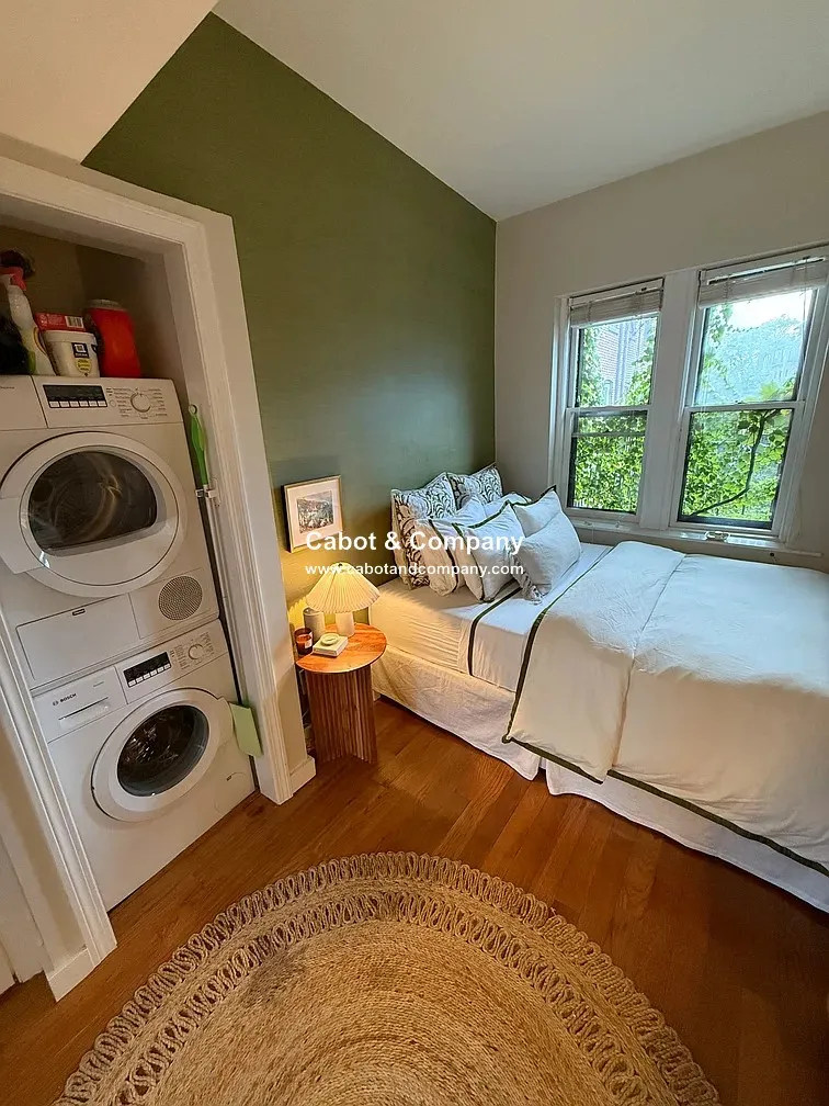 200 Warren Ave, South End