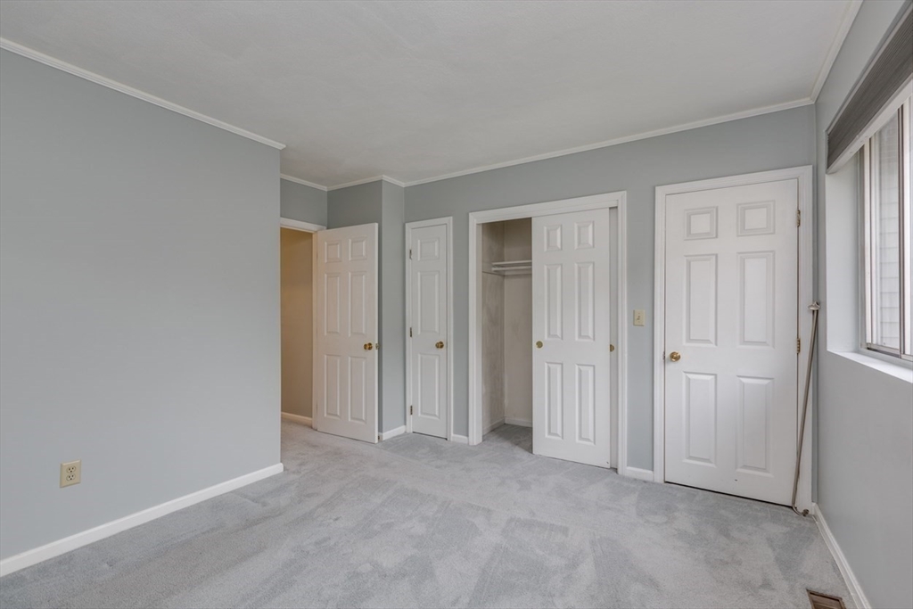 100 Merrimack Ave, Dracut