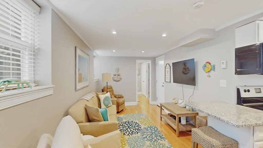 130 G St, South Boston