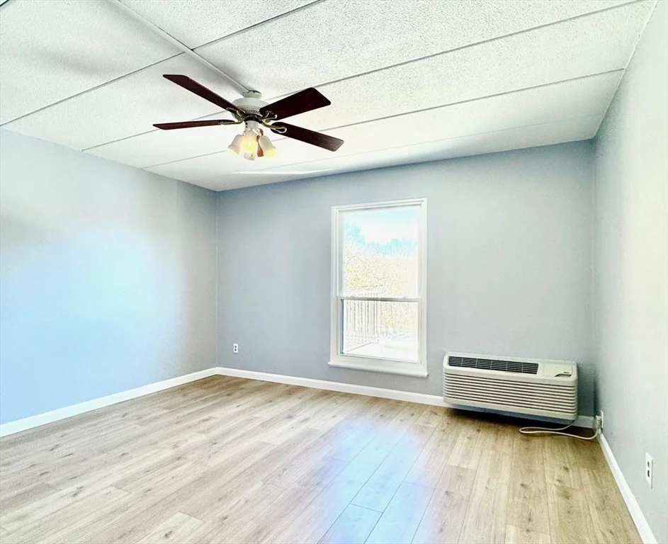 147 Turner Rd, Holliston