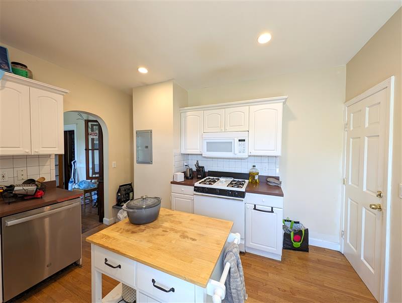 15 Paulina St, Tufts