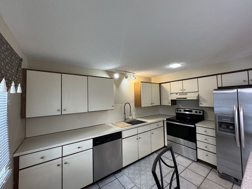 320 Newbury St, Danvers