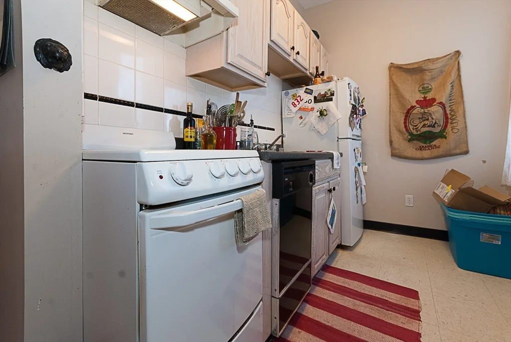 206 Chestnut Hill Ave, Brighton