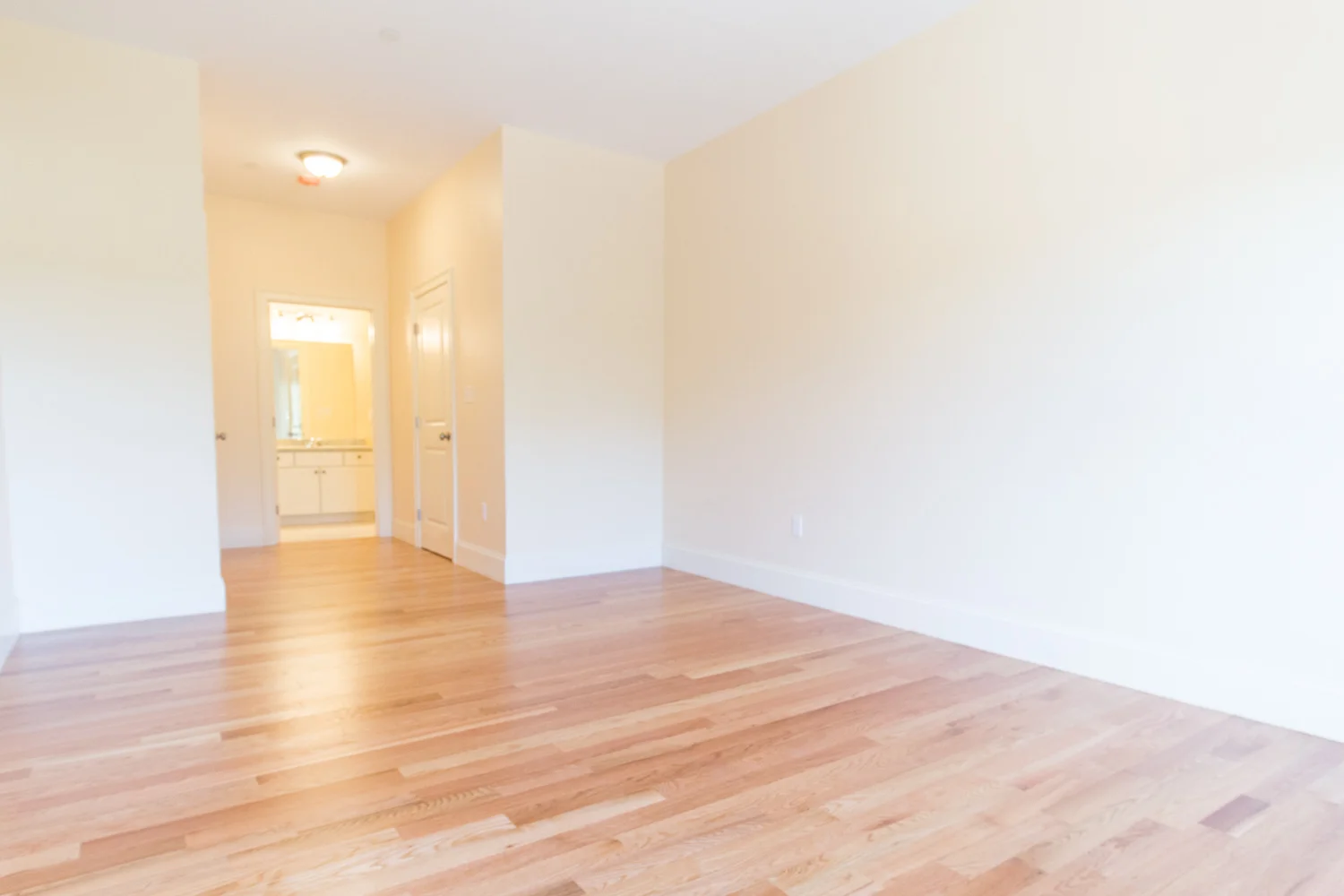 5165 Washington St, West Roxbury