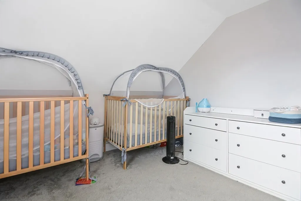 21 Cemetery St, Hopedale