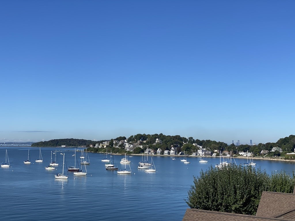 304 Commodore Ct, Spinnaker Island