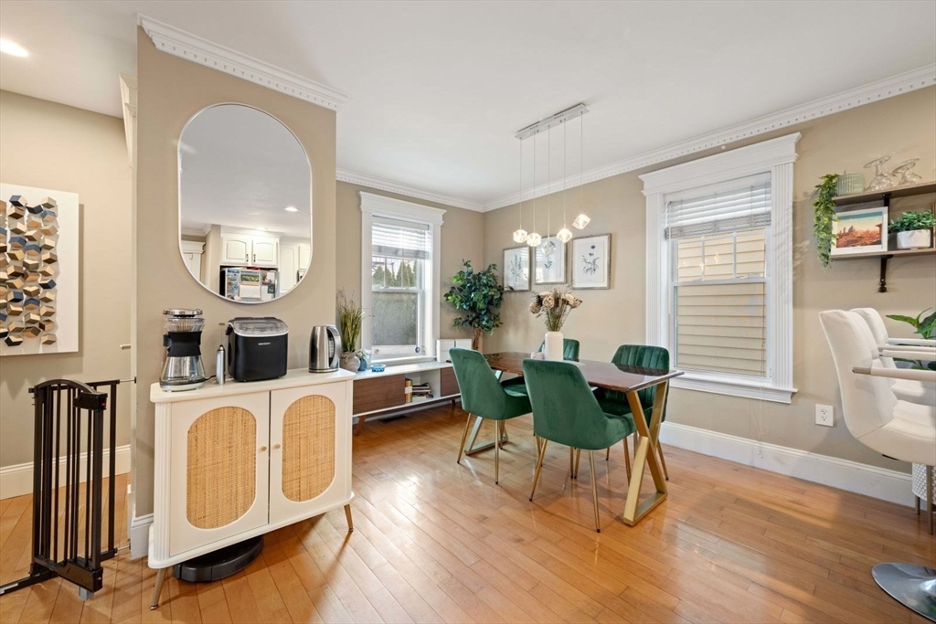 8 Mohawk St, South Boston