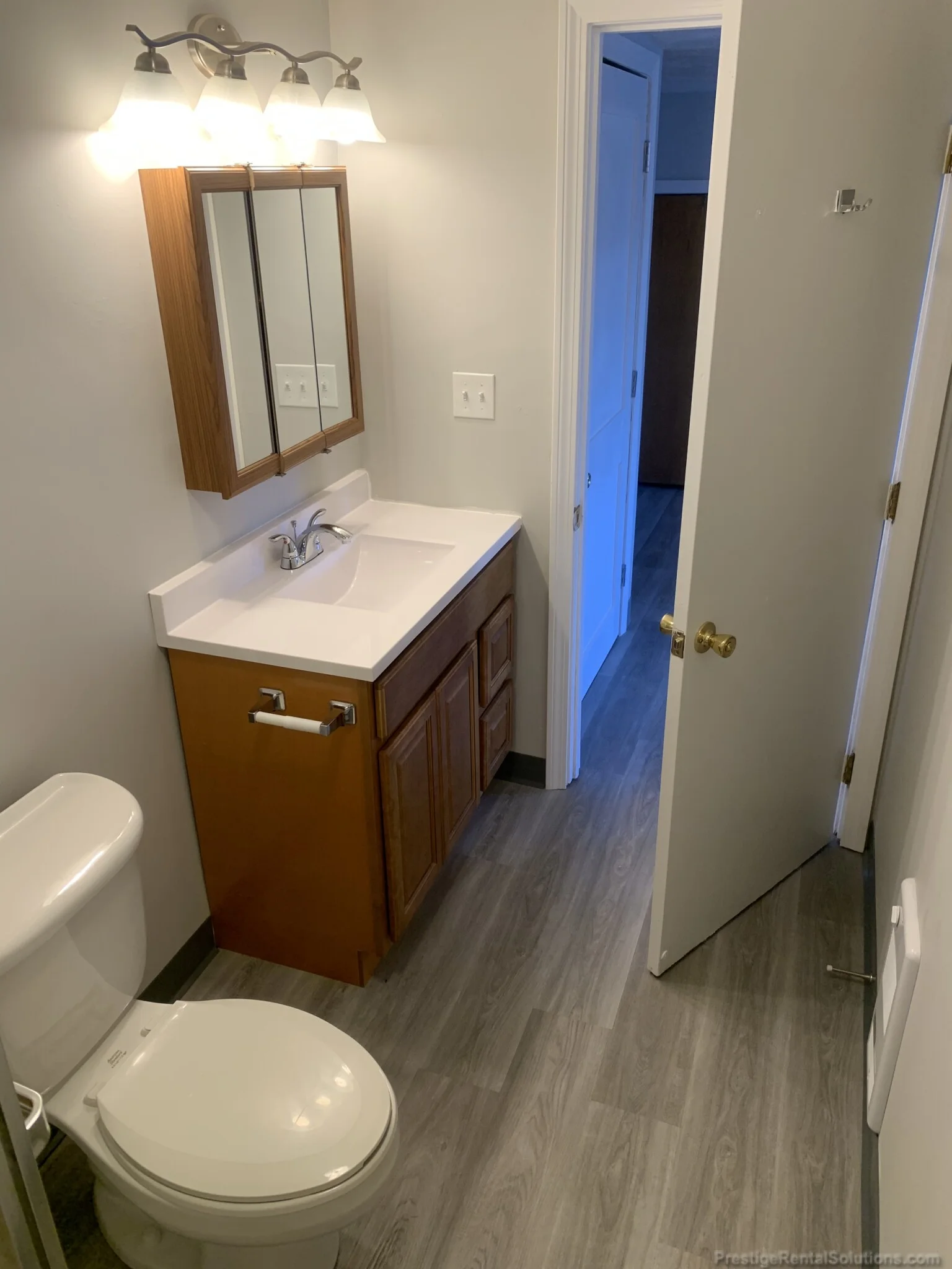 11 Willow St, Fitchburg