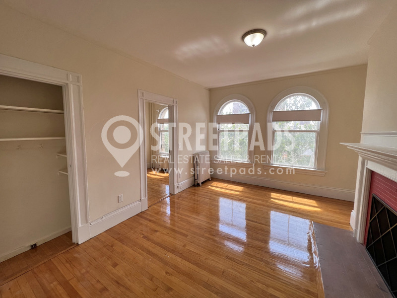 2 Ware St, Mid-Cambridge