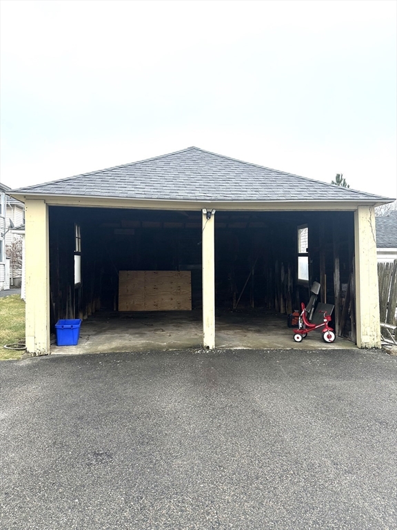 77 Plymouth St, Quincy