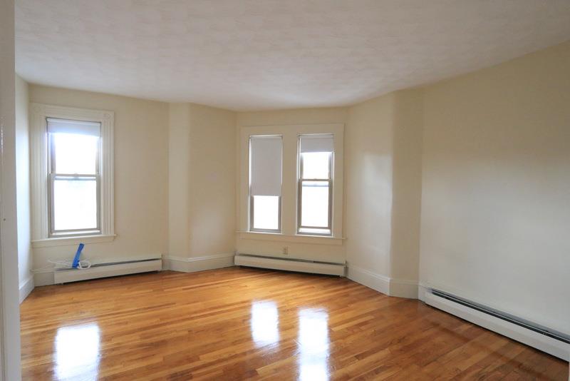 195 Concord Ave, Neighborhood Nine