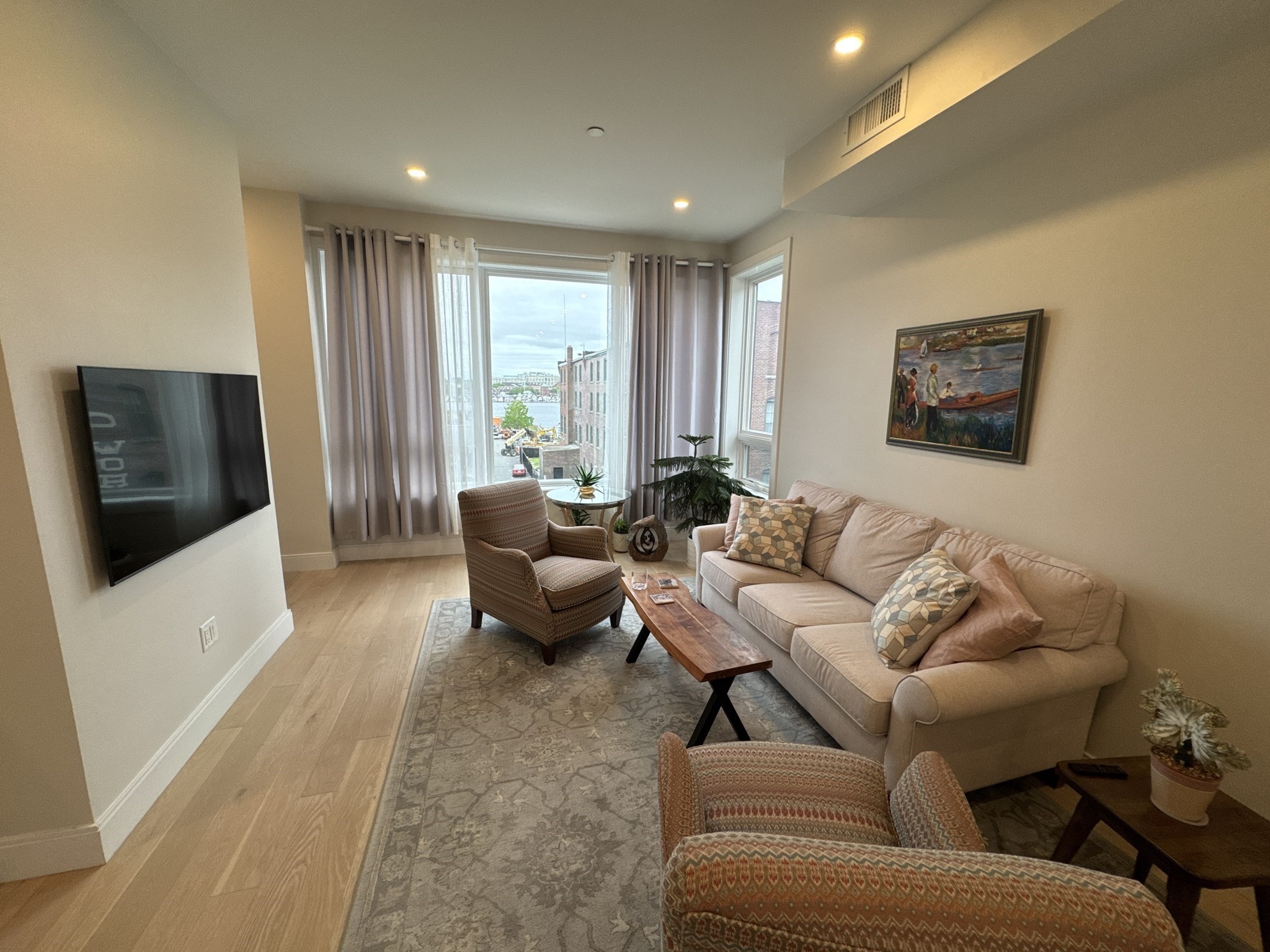 71 Border St, East Boston