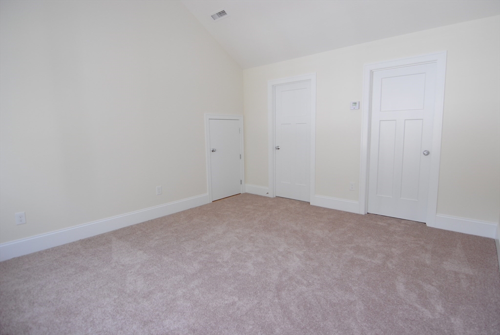 1 Scout Ln, Nashua