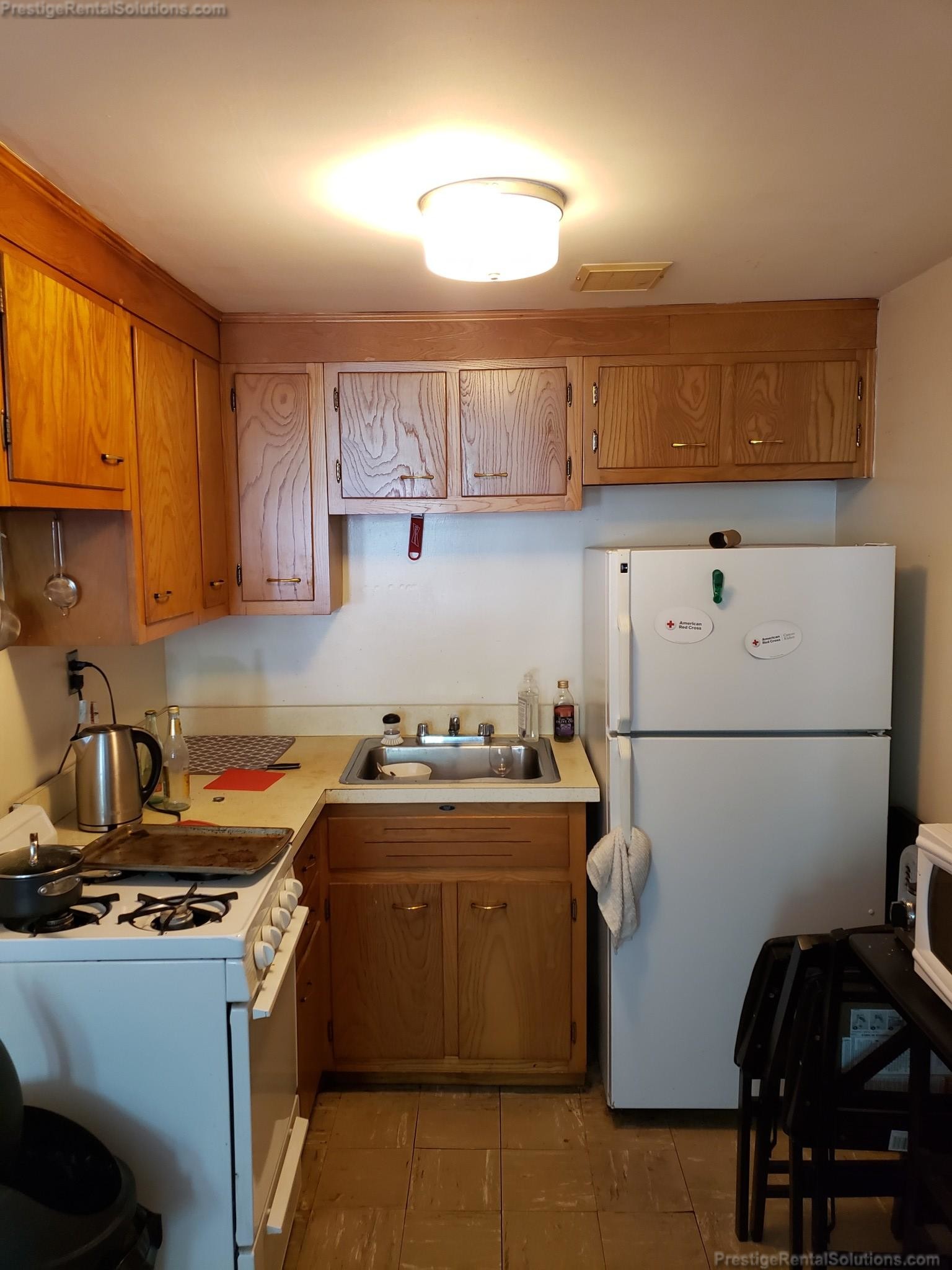 1069 Beacon St, Longwood