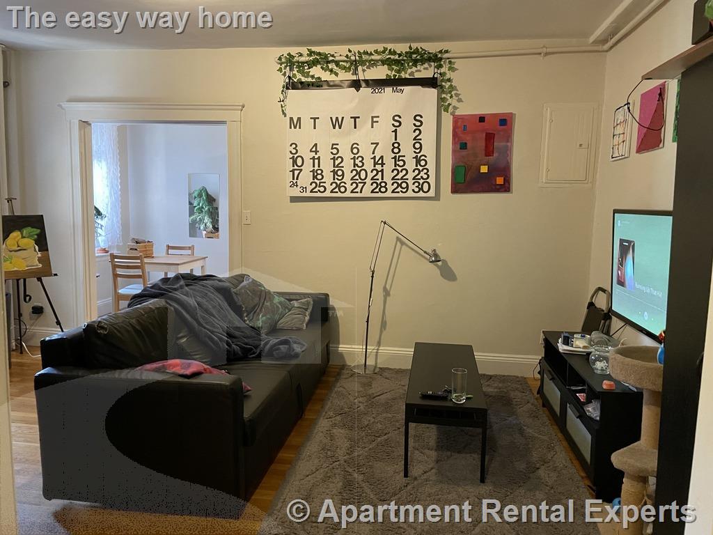 1558 Massachusetts Ave, Harvard Square