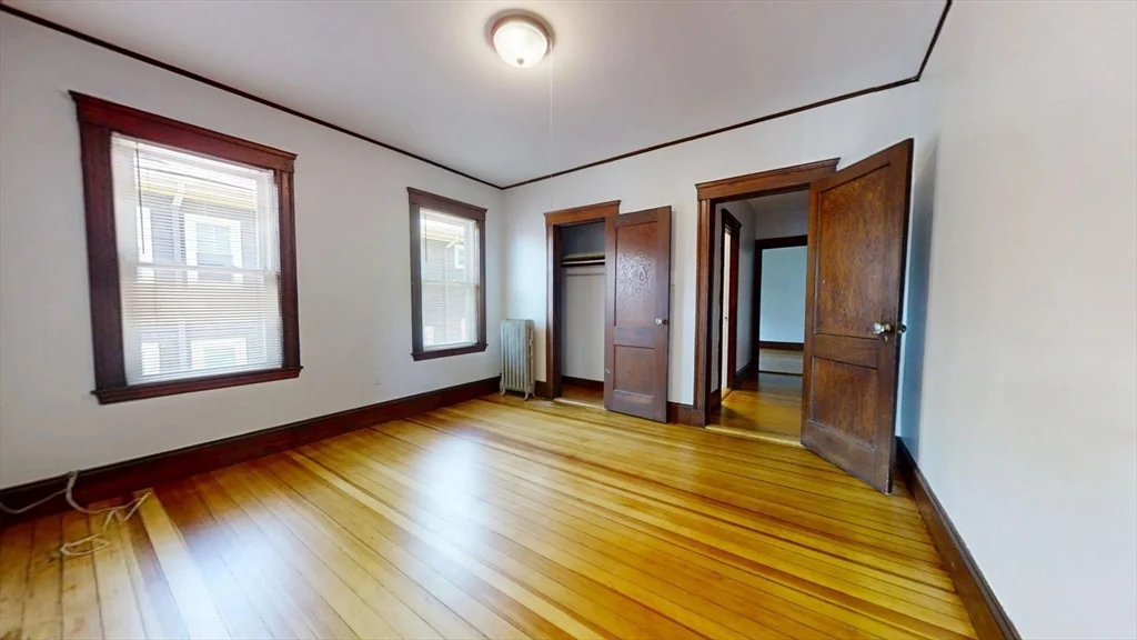 39 Commonwealth Rd, East Watertown
