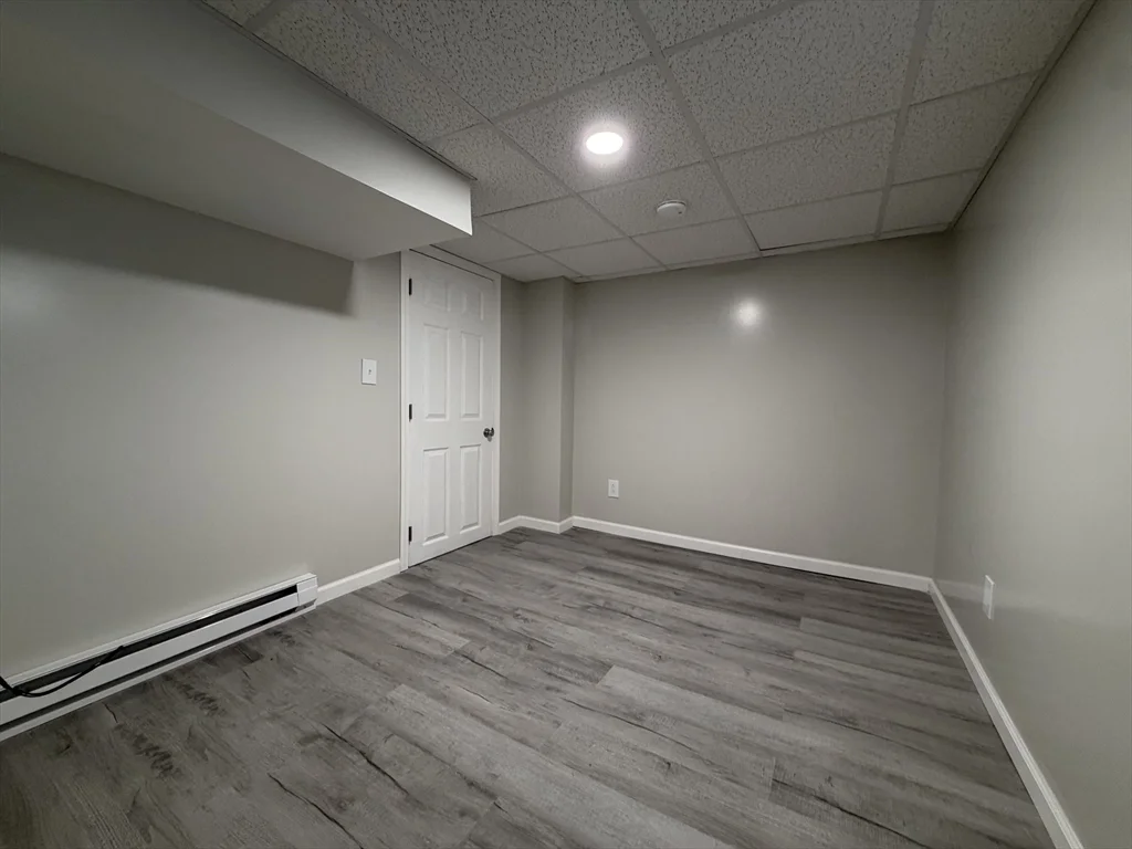 320-322 Wood St, New Bedford