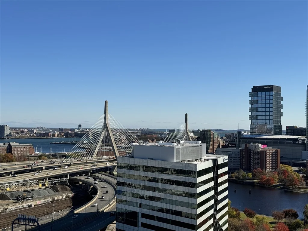 10 Museum Way, East Cambridge