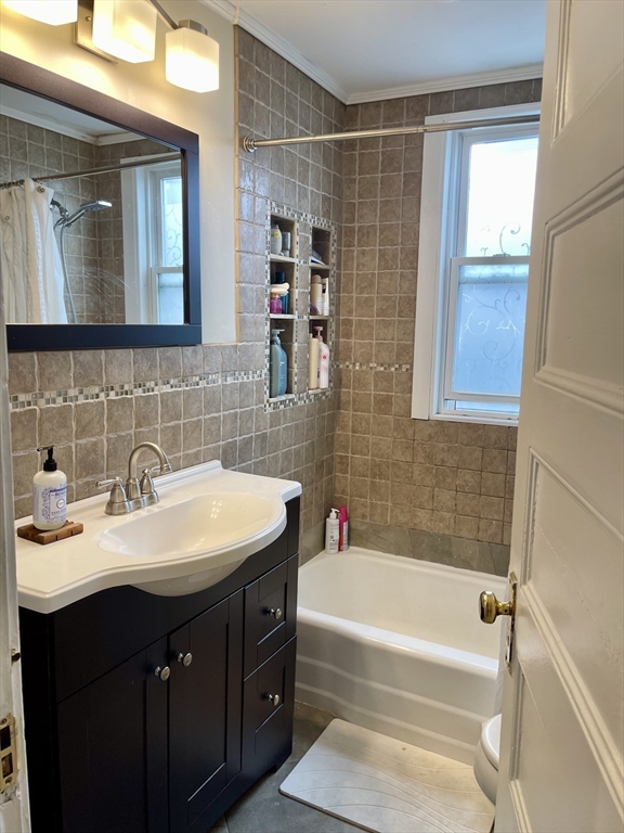 12 Winfield, South Boston