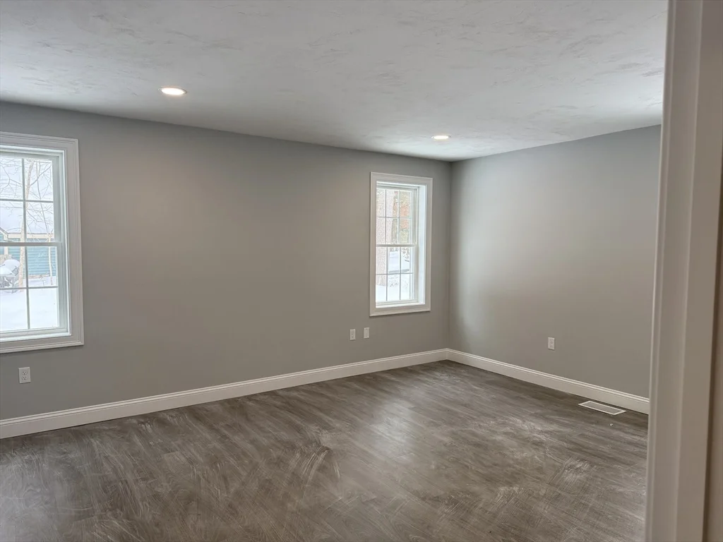 15 Kashmir's Way, Middleboro