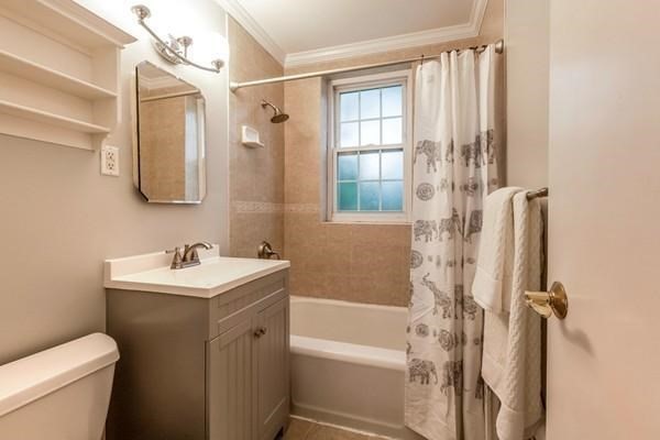 21 Englewood Ave, Corey Hill