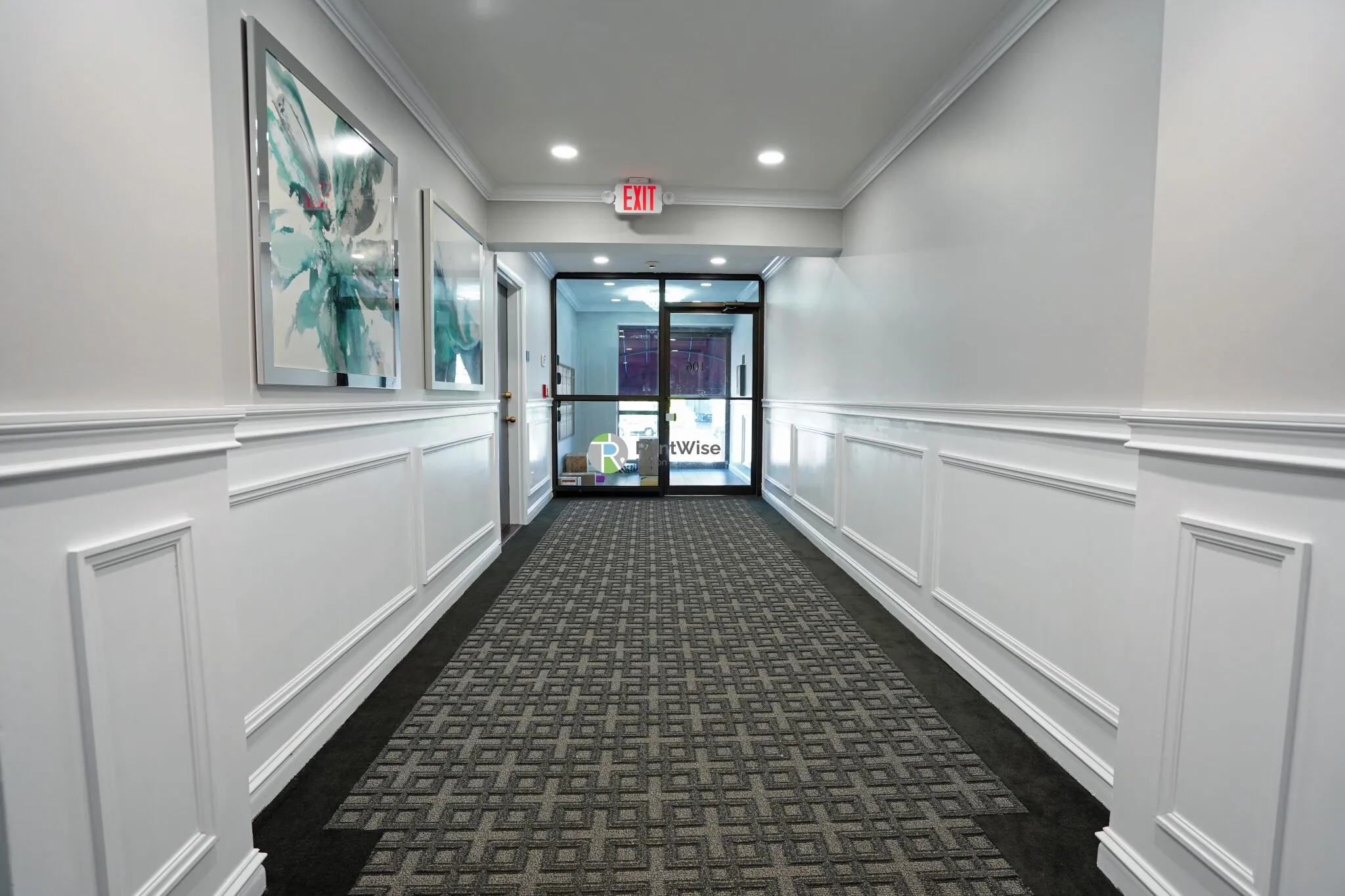 106 Tremont St, Brighton