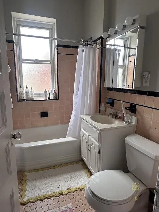 1569 Beacon St, Brookline